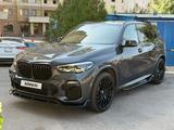 BMW X5 2019 года за 29 000 000 тг. в Алматы