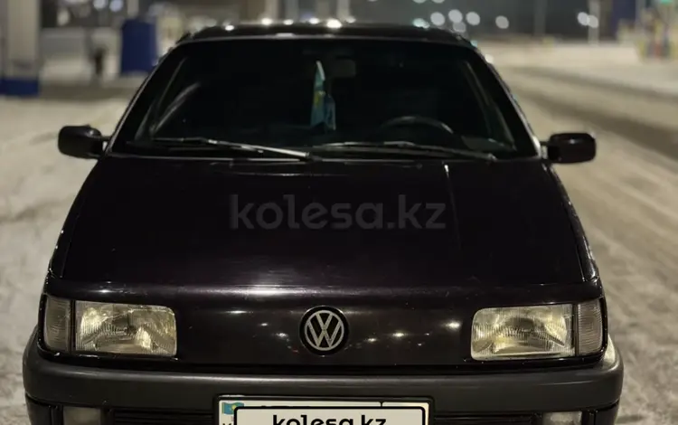 Volkswagen Passat 1992 годаfor2 000 000 тг. в Семей