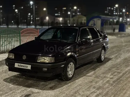 Volkswagen Passat 1992 года за 2 000 000 тг. в Семей – фото 2