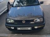 Volkswagen Golf 1993 года за 1 800 000 тг. в Астана – фото 2