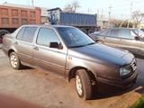 Volkswagen Vento 1992 года за 950 000 тг. в Шымкент – фото 5