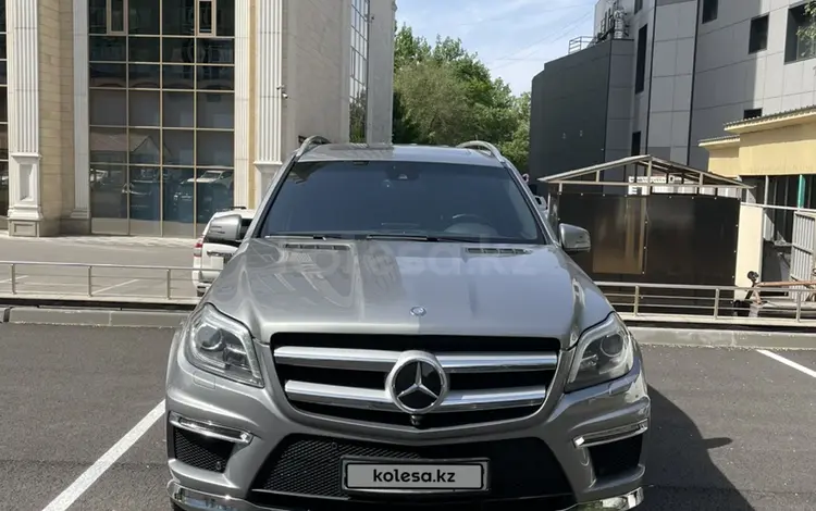 Mercedes-Benz GL 400 2015 годаfor19 999 999 тг. в Алматы