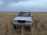 Suzuki Grand Vitara 2003 года за 2 500 000 тг. в Актобе – фото 2