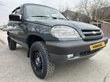 Chevrolet Niva 2004 года за 2 900 000 тг. в Алматы – фото 2