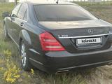 Mercedes-Benz S 350 2010 годаүшін10 000 000 тг. в Актобе – фото 4