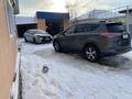 Toyota RAV4 2017 года за 7 900 000 тг. в Уральск – фото 2