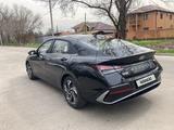 Hyundai Elantra 2023 года за 8 300 000 тг. в Алматы – фото 4