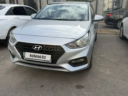 Hyundai Accent 2019 года за 6 700 000 тг. в Шымкент – фото 2
