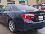 Toyota Camry 2012 года за 6 300 000 тг. в Актобе – фото 3