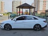 Hyundai Elantra 2024 годаfor9 600 000 тг. в Шымкент – фото 4