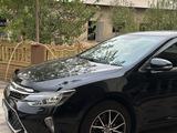 Toyota Camry 2017 годаfor13 500 000 тг. в Шымкент