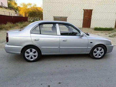 Hyundai Accent 2003 года за 2 600 000 тг. в Атырау – фото 3