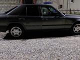 Mercedes-Benz E 230 1987 годаfor921 111 тг. в Алматы – фото 4