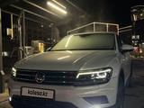 Volkswagen Tiguan 2018 годаүшін10 500 000 тг. в Алматы