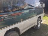 Mitsubishi Delica 1994 года за 1 350 000 тг. в Семей – фото 4