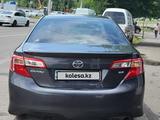 Toyota Camry 2013 года за 6 000 000 тг. в Алматы – фото 2