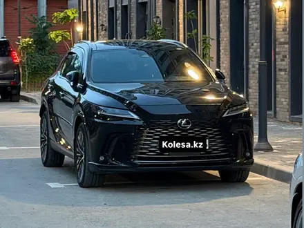 Lexus RX 350h 2023 года за 34 000 000 тг. в Алматы