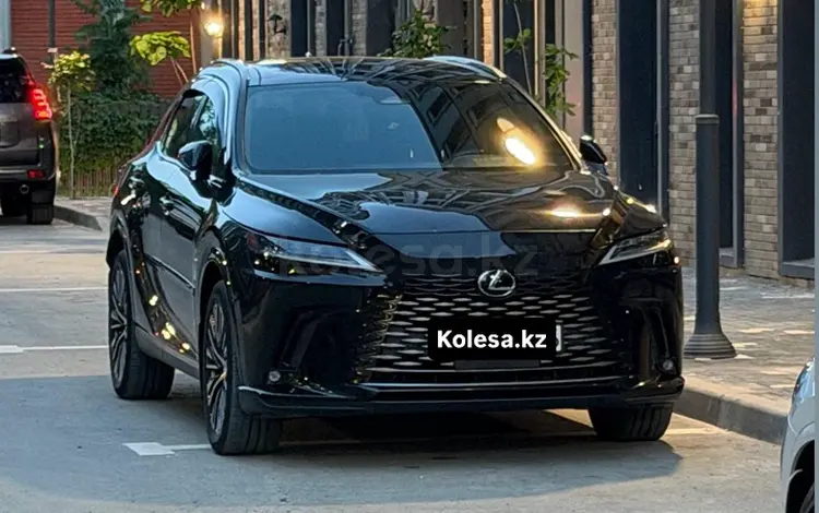Lexus RX 350h 2023 года за 34 000 000 тг. в Алматы