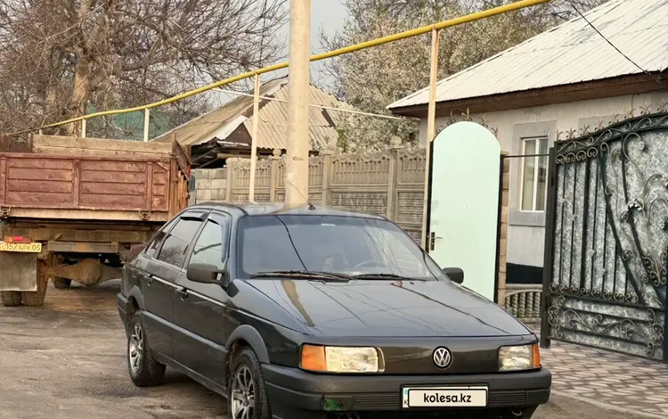 Volkswagen Passat 1993 годаүшін1 300 000 тг. в Алматы