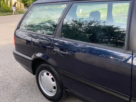 Volkswagen Passat 1994 года за 2 500 000 тг. в Шымкент – фото 21