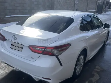 Toyota Camry 2018 года за 8 300 000 тг. в Тараз – фото 4