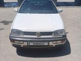Volkswagen Golf 1996 года за 999 999 тг. в Аксукент – фото 4
