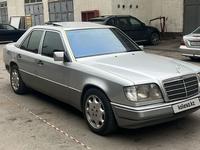 Mercedes-Benz E 220 1994 года за 4 300 000 тг. в Алматы