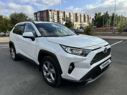 Toyota RAV4 2019 года за 13 700 000 тг. в Караганда – фото 5