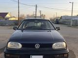 Volkswagen Golf 1993 года за 1 100 000 тг. в Астана – фото 2