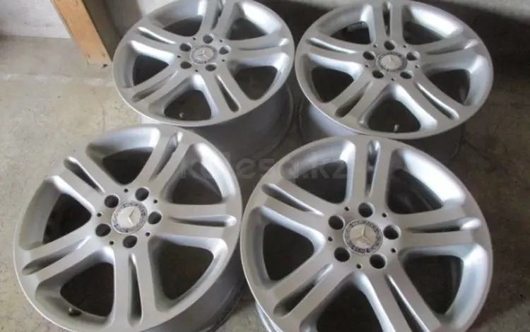 Mercedes Benz W211 rest R17 оригинал за 300 000 тг. в Алматы