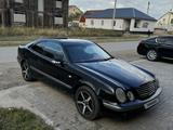 Mercedes-Benz CLK 200 1997 года за 2 500 000 тг. в Астана – фото 3