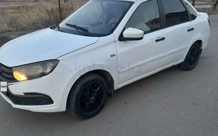 ВАЗ (Lada) Granta 2190 2018 годаүшін2 600 000 тг. в Астана