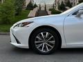 Lexus ES 250 2018 года за 18 000 000 тг. в Алматы – фото 3