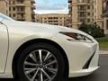 Lexus ES 250 2018 года за 18 000 000 тг. в Алматы – фото 5