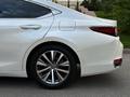 Lexus ES 250 2018 года за 18 000 000 тг. в Алматы – фото 6