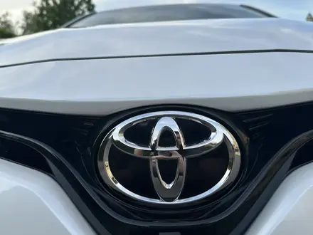 Toyota Camry 2019 года за 18 000 000 тг. в Алматы – фото 21