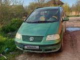 Volkswagen Sharan 2003 годаүшін2 700 000 тг. в Алматы