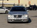 Mercedes-Benz E 320 1999 года за 6 400 000 тг. в Алматы – фото 2