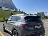 Hyundai Santa Fe 2023 года за 19 250 000 тг. в Астана – фото 3
