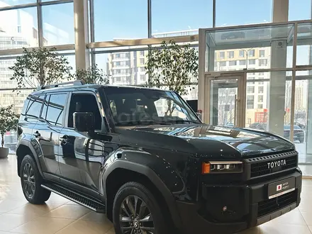 Toyota Land Cruiser Prado Luxe 2025 года за 47 990 000 тг. в Астана