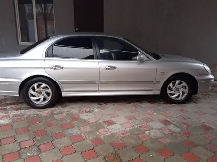 Hyundai Sonata 2004 года за 2 800 000 тг. в Талдыкорган – фото 2