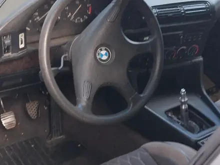 BMW 520 1993 года за 900 000 тг. в Астана – фото 2