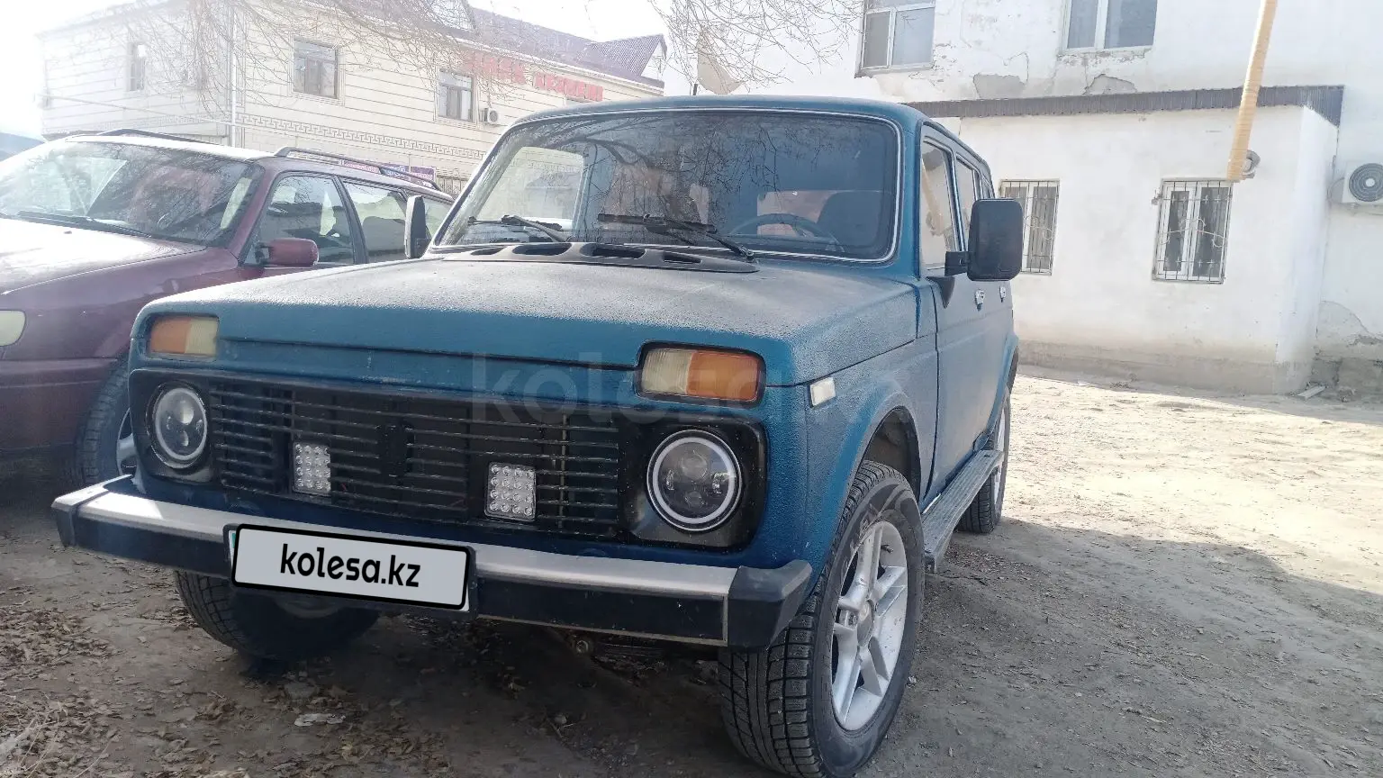 Ваз 2131 на вазе Ваз 2131 на вазе
