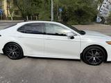 Toyota Camry 2019 года за 12 000 000 тг. в Караганда – фото 4