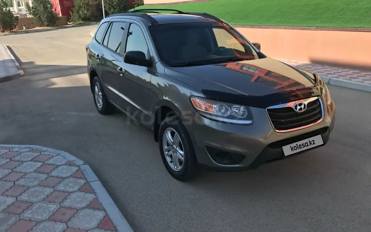 Hyundai Santa Fe 2012 года за 9 800 000 тг. в Актау