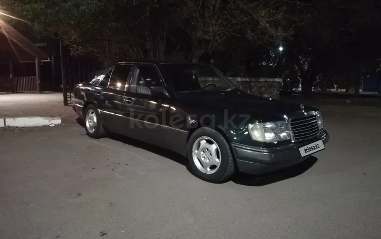Mercedes-Benz E 230 1990 года за 850 000 тг. в Караганда