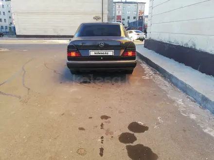 Mercedes-Benz E 230 1990 года за 850 000 тг. в Караганда – фото 7