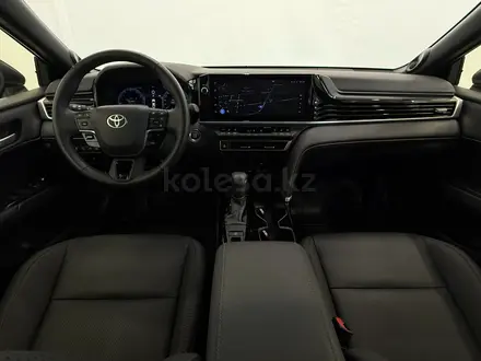 Toyota Camry Luxe 2024 года за 21 900 000 тг. в Астана – фото 8