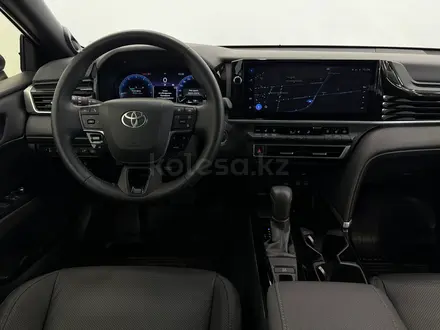 Toyota Camry Luxe 2024 года за 21 900 000 тг. в Астана – фото 9