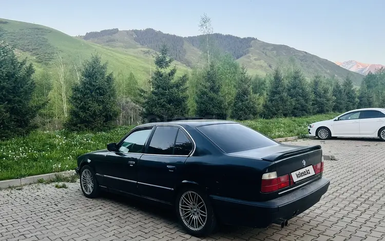 BMW 520 1990 года за 1 800 000 тг. в Алматы